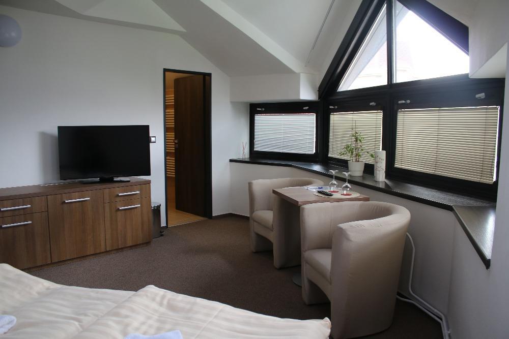 Hotel Pod Radnici Šumperk Esterno foto